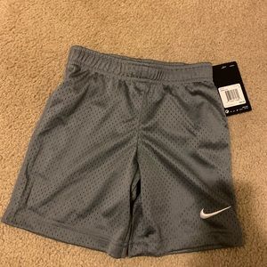 Nike youth boys mesh shorts NWT